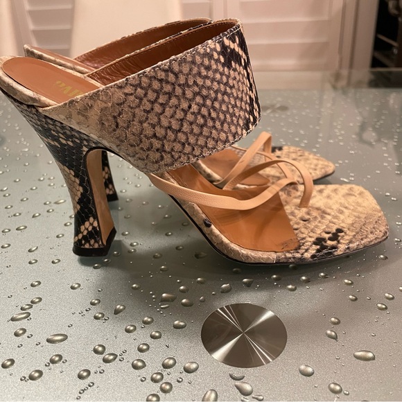 Paris Texas Leather Animal Print Slides
Size: 6 | IT 36 - Picture 2 of 5